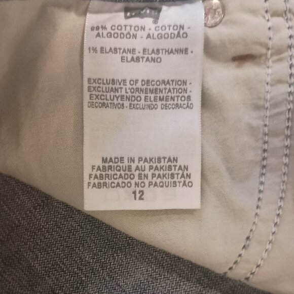 Levi’s Western Medium Wash Denim 10" Inseam Shorts Women’s Size 12 - Picture 9 of 16